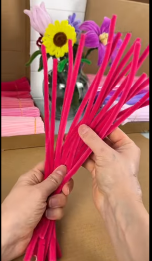 Pipe Cleaner Flowers Tutorial Step-by-Step image