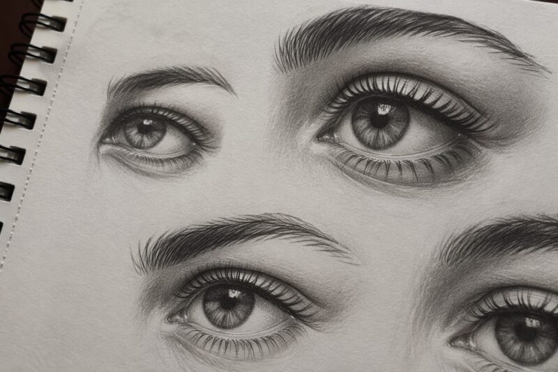 11 Aesthetic Sketchbook Ideas to Refresh Your Daily Art Practice 7 5. Still Life Compositions