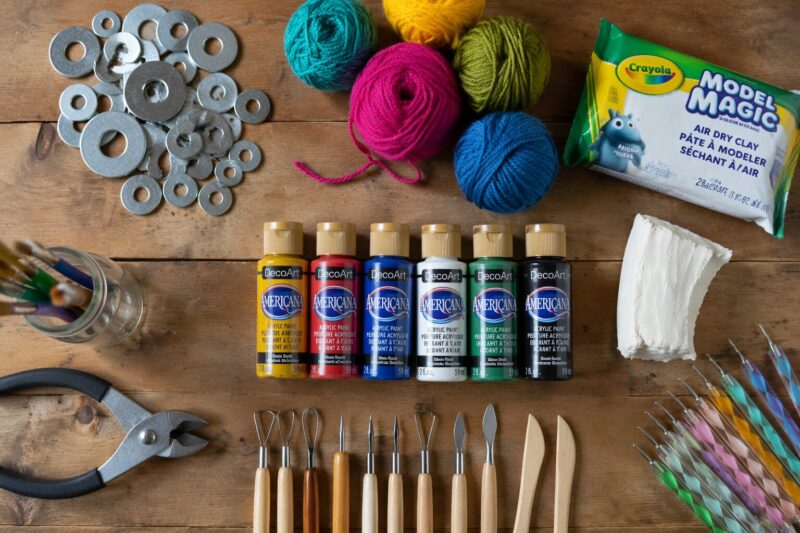 14 Easy Art Projects for Teens That Are Super Fun 6 4. Handmade Friendship Bracelets