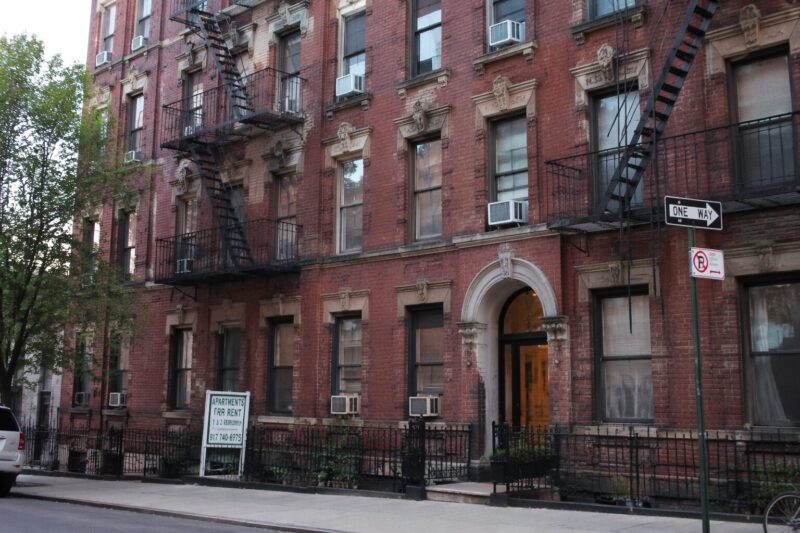 Apartment Rooms: How to Maximize Space and Functionality 3 Apartment Rooms: Definition, History, and Architectural Evolution